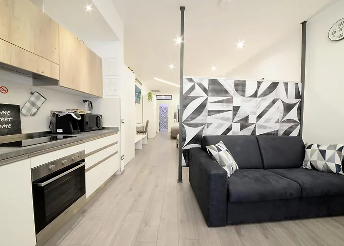 San Saba Street 46 * Ρώμη